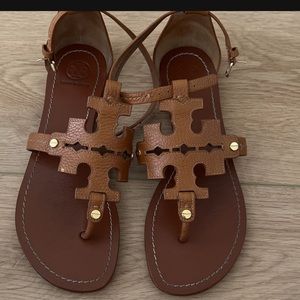 Tory burch sandals. In great conditions